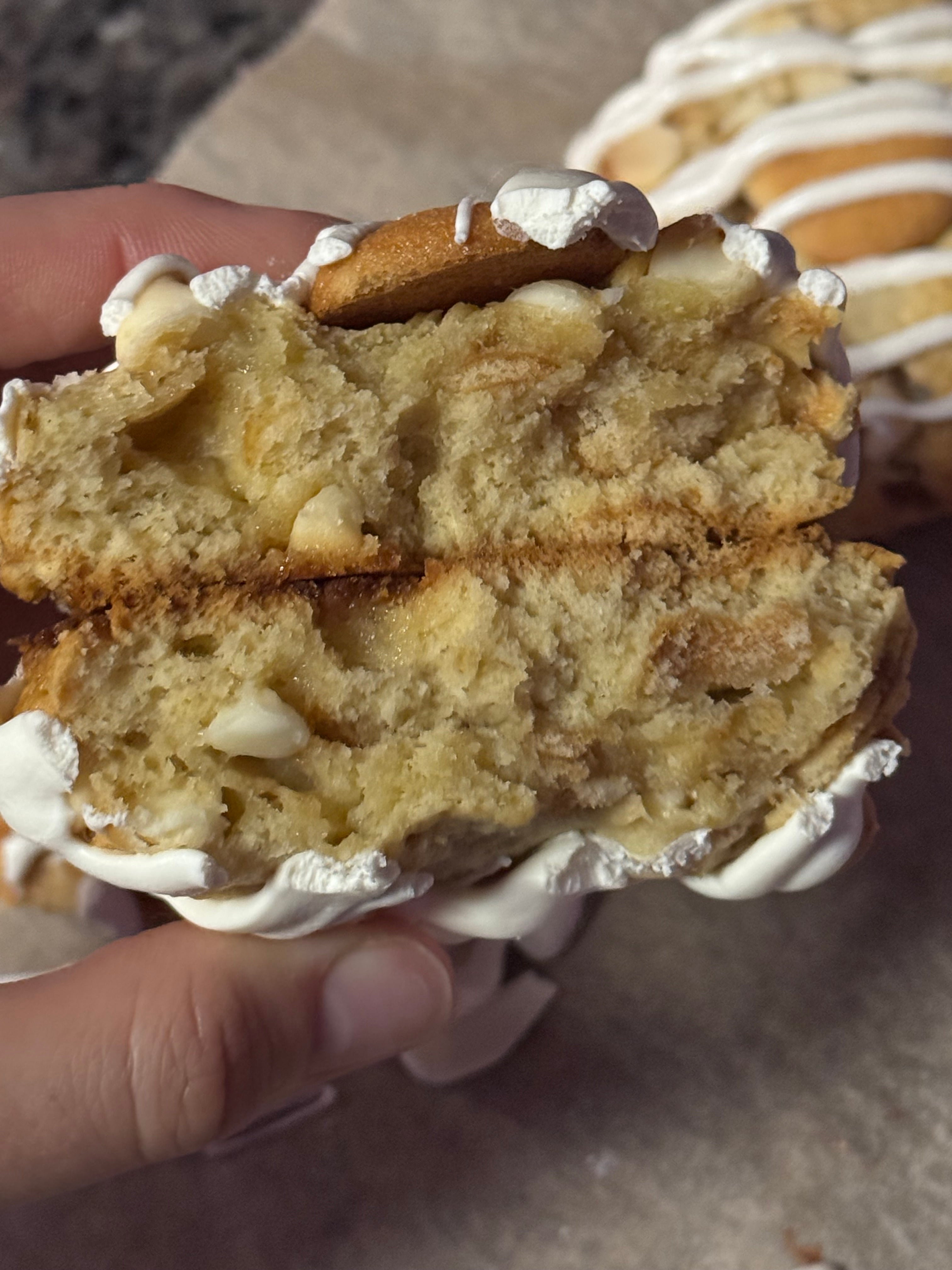 Banana Cream Pudding Sourdough Cookies |6pk